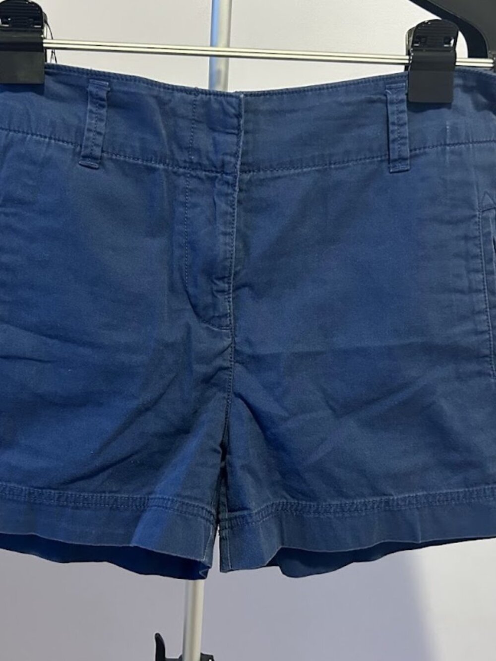 Loft 4 inch shorts